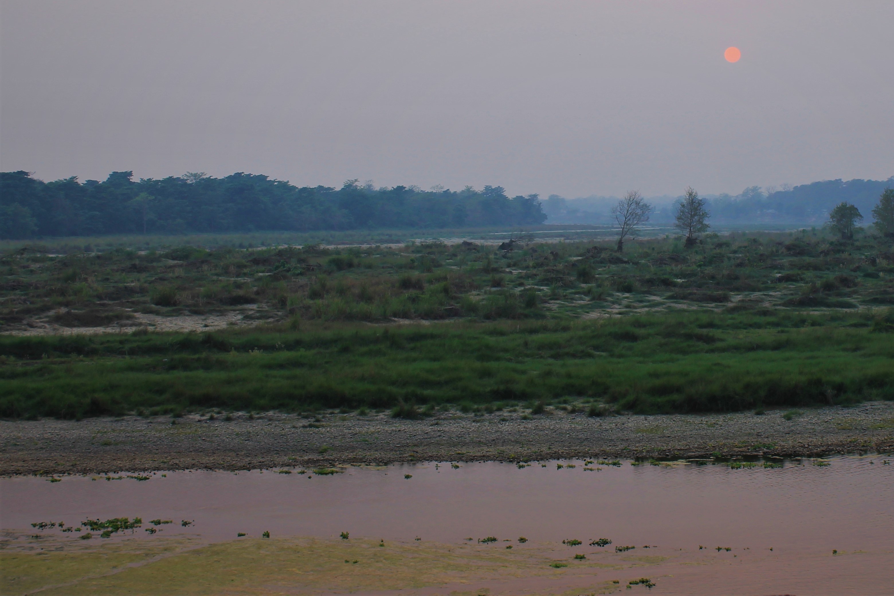 Sonnenuntergang beim Chitwan National Park